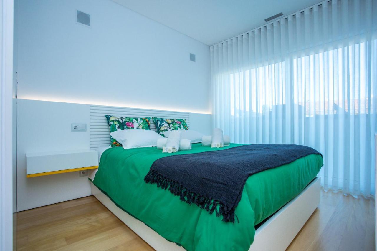 Ocean 52 By Rent4All Figueira da Foz Exterior foto